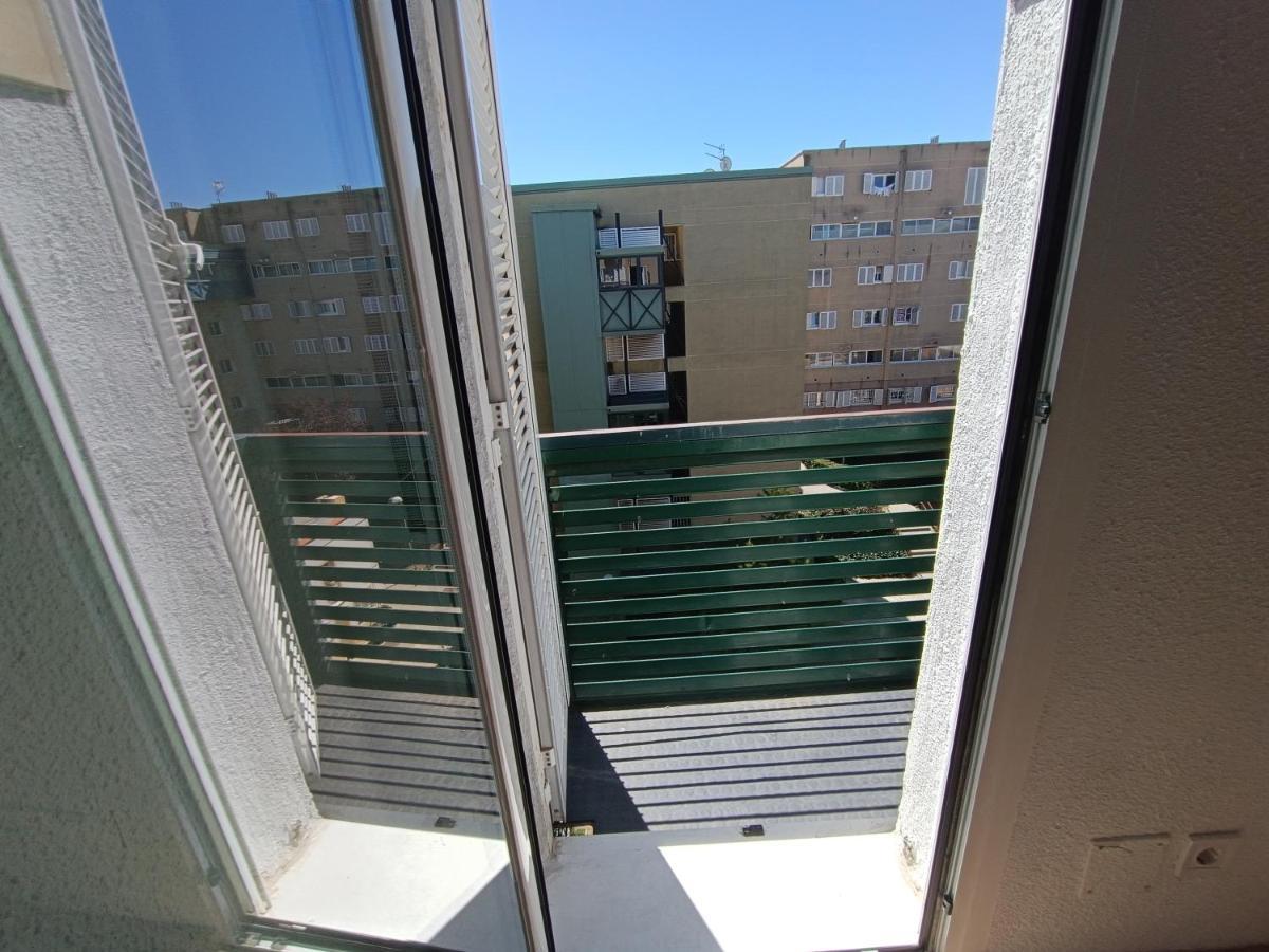 Amplia Habitacion En Vivienda Duplex Madrid Esterno foto